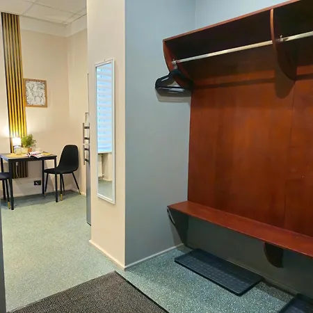Apartment Heart Of Old 3 Bedroom By Dome Square