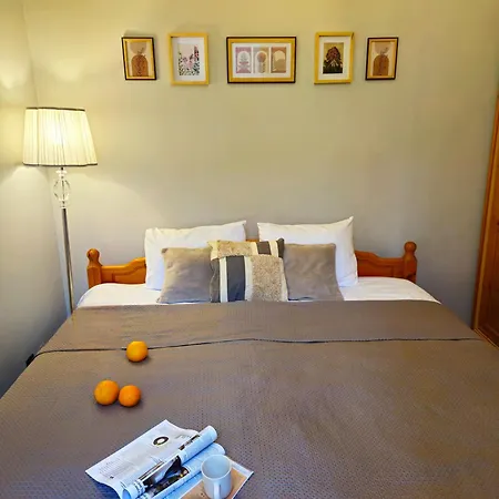 Heart Of Old 3 Bedroom By Dome Square Apartment Riga