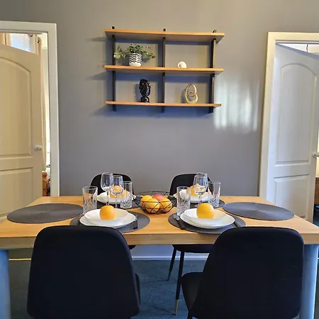 Heart Of Old 3 Bedroom By Dome Square Apartment Riga